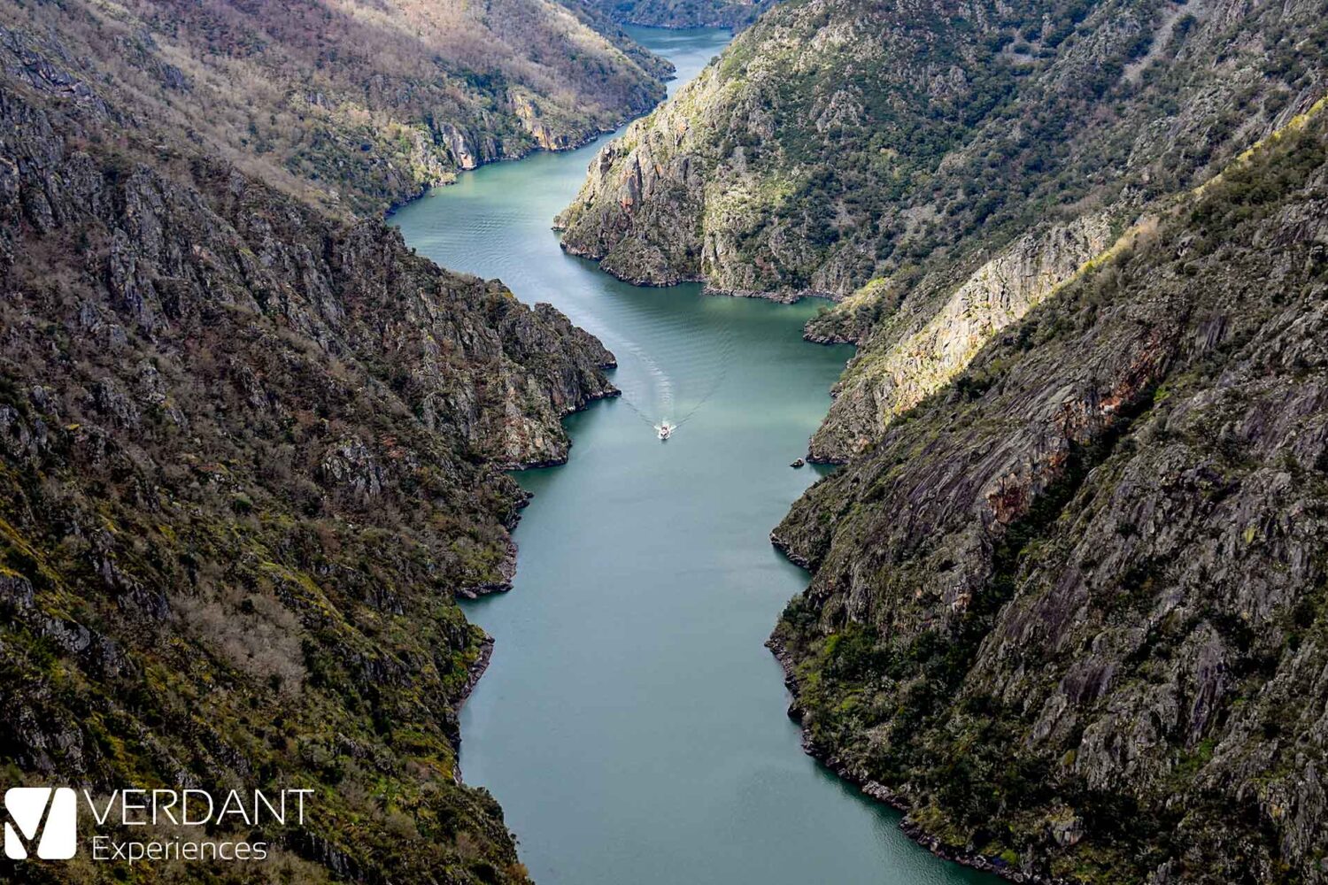 Catamarán por el Cañón del Sil