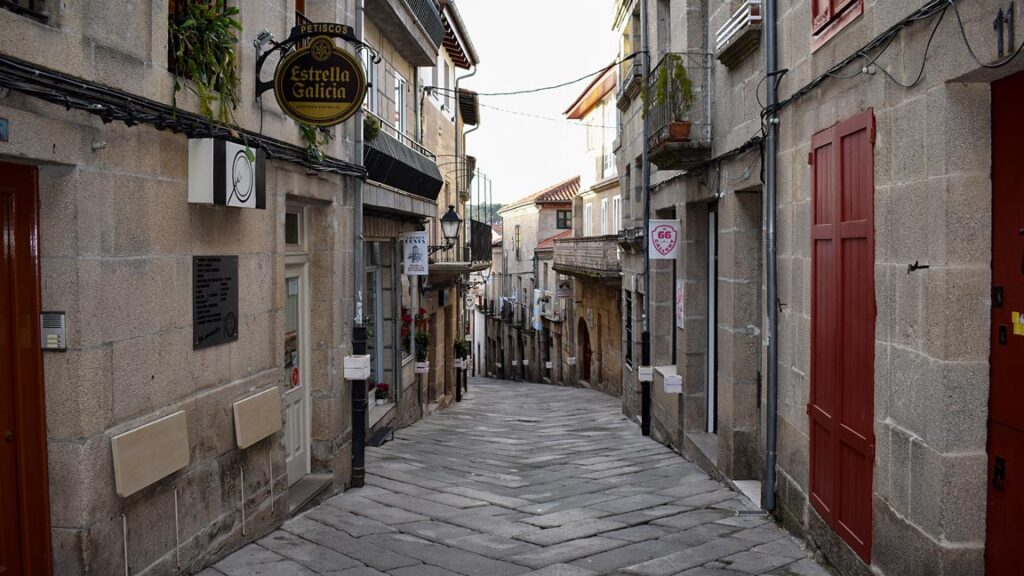 Streets with Outlet shops - Town of Allariz