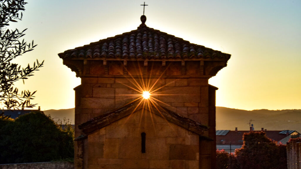 Equinoccio Capilla San Miguel de Celanova